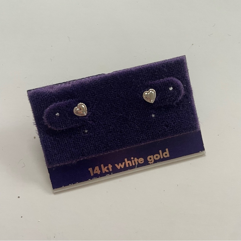 Vintage 14k White Gold Heart Stud Earrings Dainty Small NEW Deadstock
